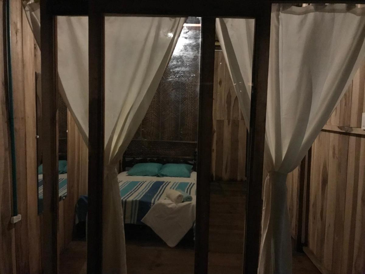 Hostal Velero Relax Guachaca Exterior photo