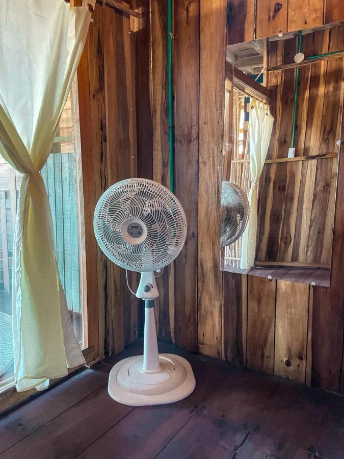 Hostal Velero Relax Guachaca Exterior photo