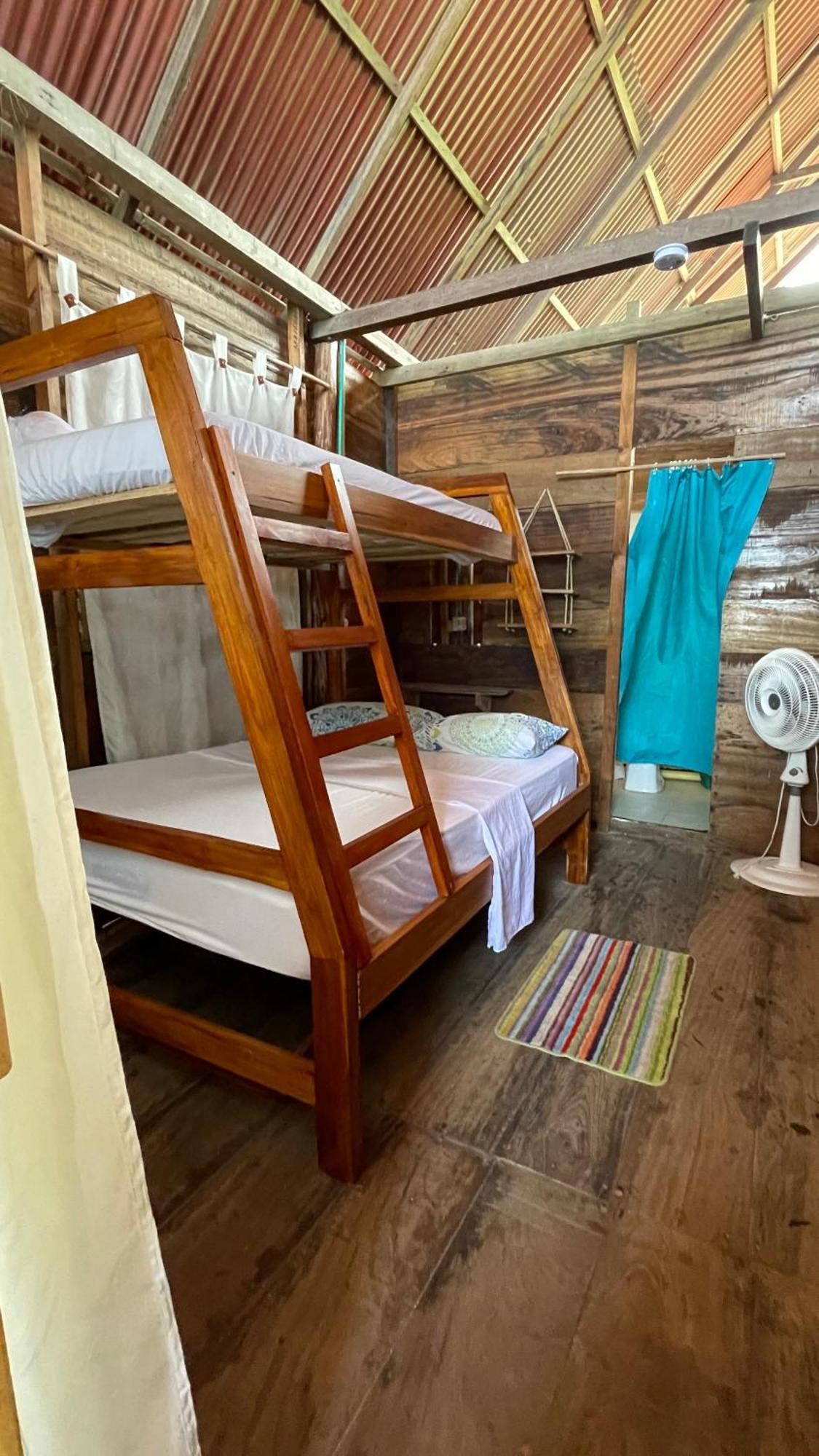 Hostal Velero Relax Guachaca Exterior photo
